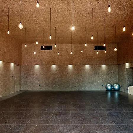 בית חווה Companhia Culturas - Ecodesign & קסטרו מארים