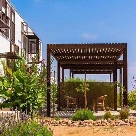 Companhia Culturas - Ecodesign & בית חווה קסטרו מארים